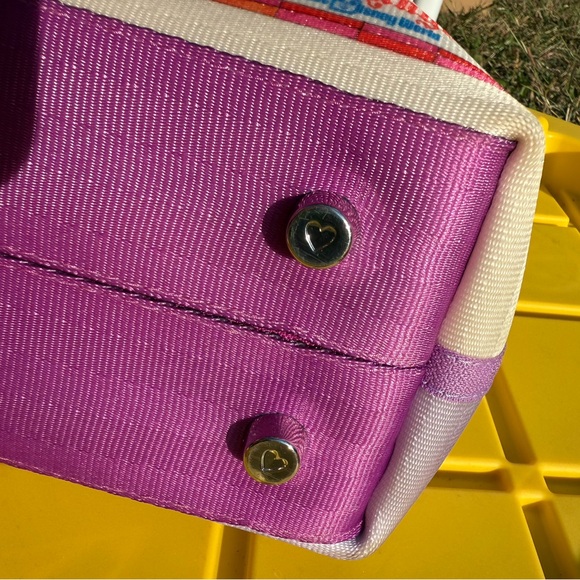 Harvey’s magic kingdom tote - Picture 11 of 12